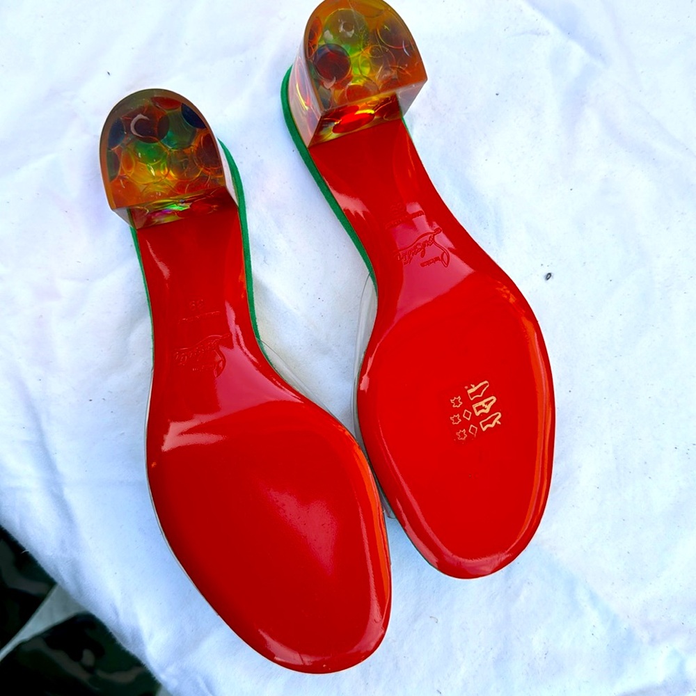 Christian Louboutin Green Suede Sandals with Pink Heart Accents - Picture 2 of 8